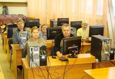 Пенсионеры Псковского региона продолжат бесплатное обучение на компьютере, планшетах и смартфонах