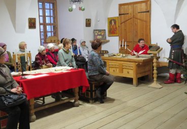 (ФОТО) Около 90 человек слушателей Университета третьего возраста в декабре побывали в Псковском музее